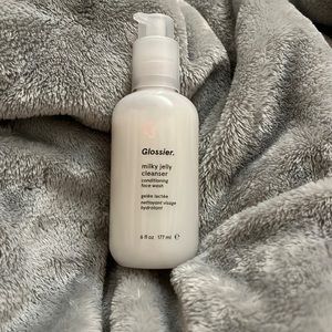 NWOB Glossier Milk Jelly Cleanser